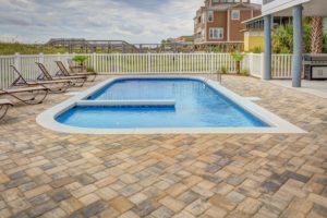 4 Tips for Designing a Pool Fence